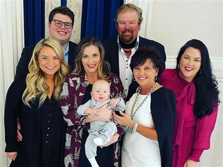 Emmitt Smith Wife And Family – Meet His Daughters Rheagen Smith And Skylar Smith?