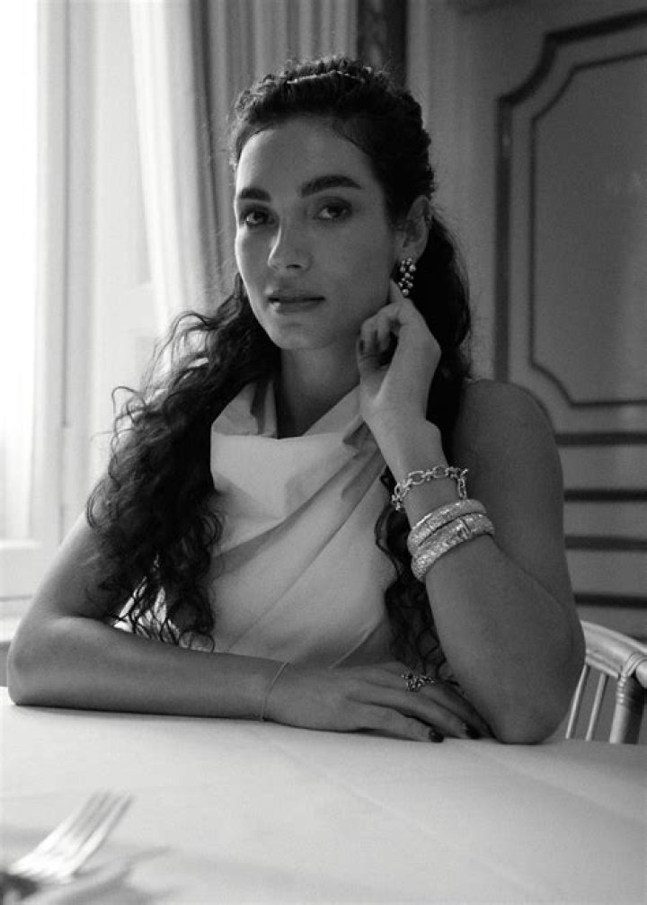 Yasmeen Scott Age -How Old? Height And Wiki Of The Sandman Actress